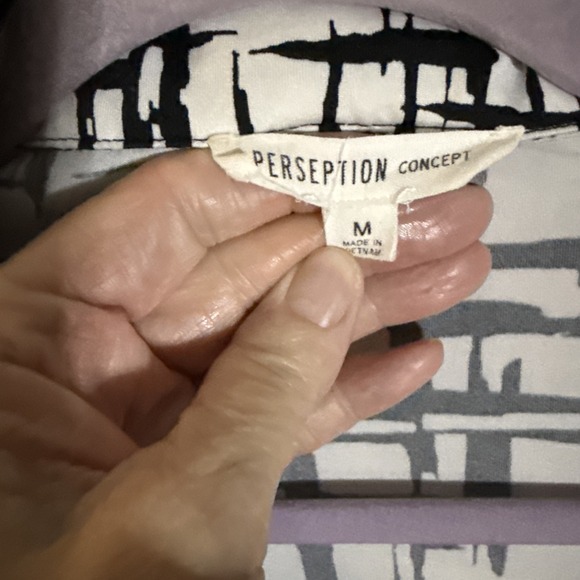 "Perseption Concept Women's Medium Wrap Blouse – Black White Abstract Print - Picture 2 of 9